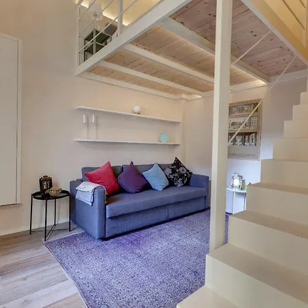 Central Berchet With Terrace And Private Entrance *