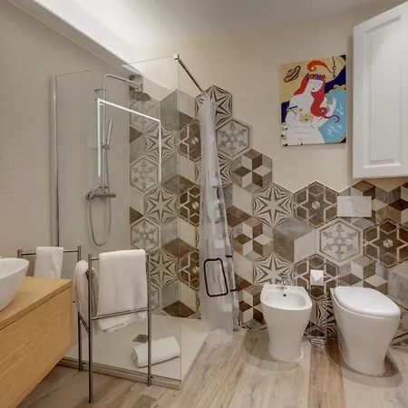 Central Berchet With Terrace And Private Entrance * Florence